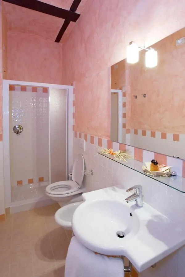 Agriturismo Il Pelago كاستاجنيتو كاردوتشي