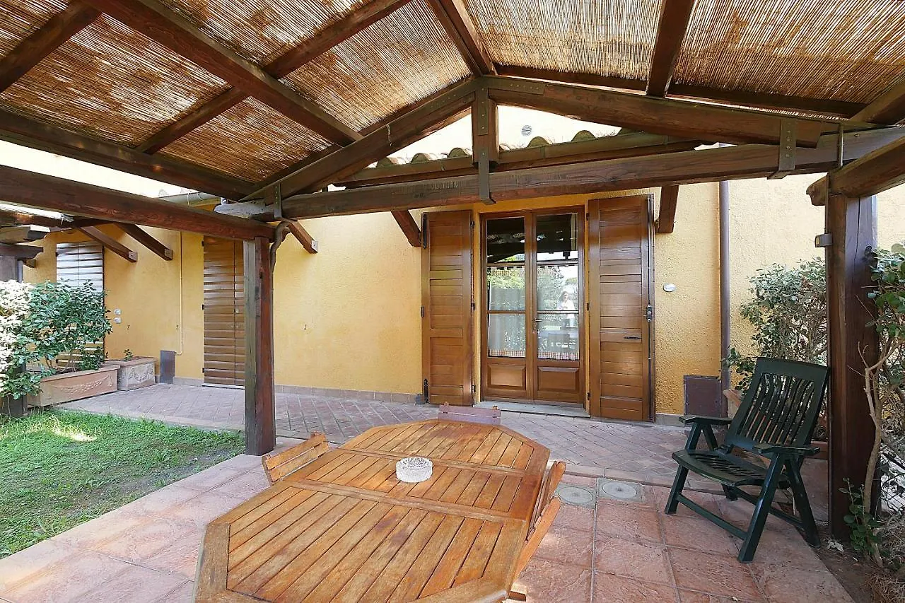 Agriturismo Il Pelago كاستاجنيتو كاردوتشي 0*,  إيطاليا